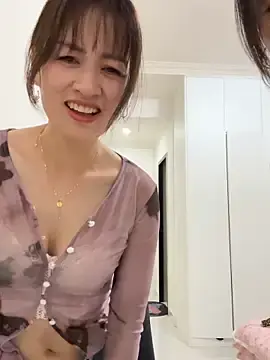 Stripchat Adult Webcams of huihui_520
