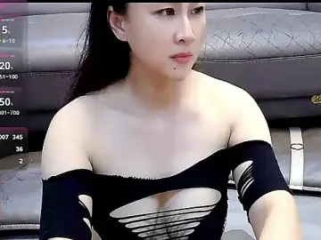 Stripchat Free Porn Cam of Yanzi-66