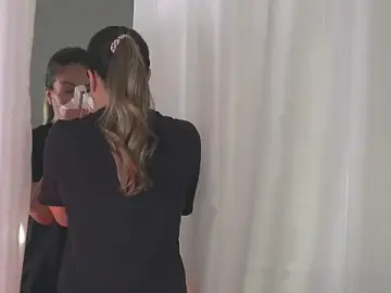 Stripchat Sex Cam of KellyMathews