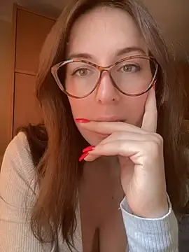 Stripchat Free Porn Cam of MommmyYummy