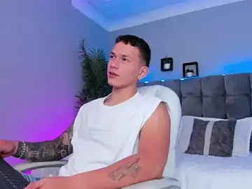 Stripchat Free Porn Cam of Thomas_moon