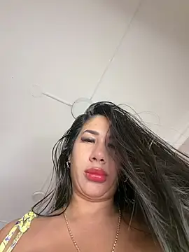 Stripchat Free Porn Cam of kiim_taaylor