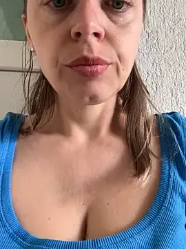 Stripchat Adult Webcam of ladywithbigass