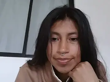 Stripchat Free Porn Cam of Pocahontas_Honey
