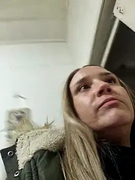 Stripchat Live Sex Cam of Off_the_Lesh