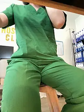 Stripchat Free Live Porn of secretly_masturbating