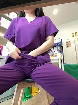 Stripchat Free Porn Cam of secretly_masturbating