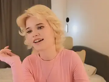 Stripchat Free Porn Cam of mood_berry_