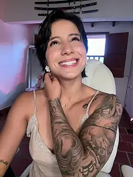 Stripchat Free Porn Cam of Ale_Lewis