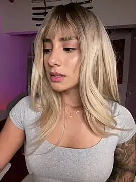 Stripchat Free Live Porn of Ale_Lewis