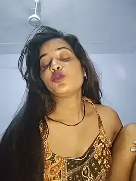 Stripchat Nude Webcam of cute_radhikaa