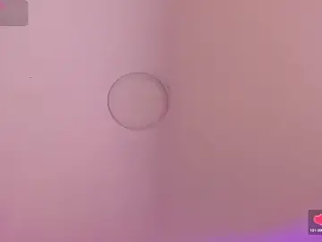 Stripchat Live Sex Cam of ShaniaDaniels