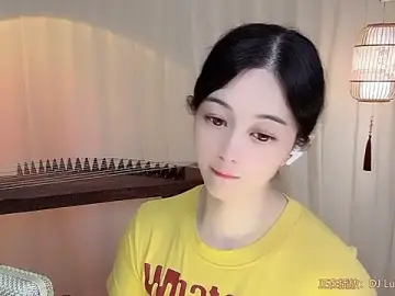 Stripchat Adult Webcam of Tian-xin-999
