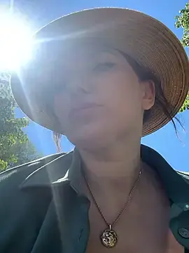 Stripchat Best Webcam of MooonReal