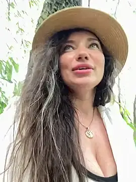 Stripchat Free Live Porn of MooonReal