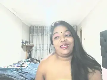 Stripchat Free Porn Cam of Indianmayaxoxo