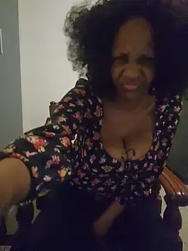 Stripchat Live Porn of Mommy_Sienna