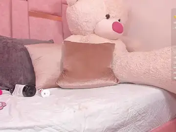 Stripchat Sex Cam of emily_daarell