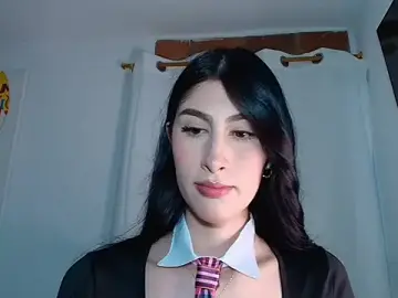 Stripchat Free Porn Cam of valeria_gonzales_