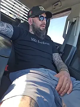 Stripchat Sex Chat of Beardedtattood
