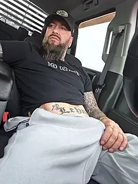 Stripchat Best Webcam of Beardedtattood