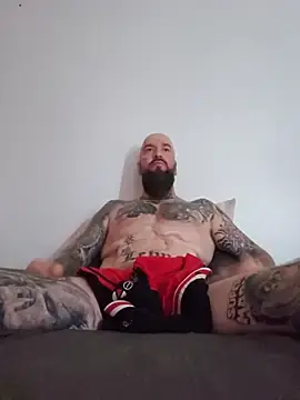 Stripchat Adult Webcams of Beardedtattood