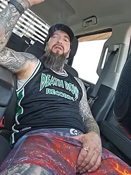 Stripchat Sex Chat of Beardedtattood