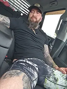Stripchat Watch Live Sex Cams of Beardedtattood
