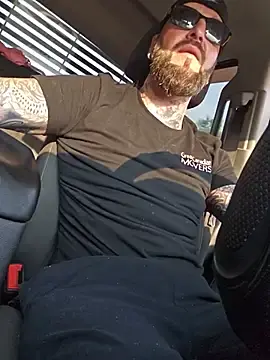 Stripchat Live Sex of Beardedtattood