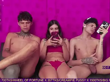 Stripchat Live Porn of amazing_group_hot69