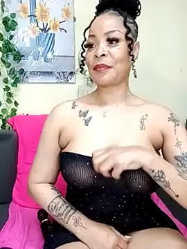 Stripchat Live Sex of SEXYCARLITA09
