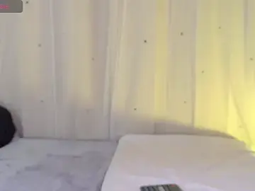 Stripchat Sex Cam of Valeriaa_cruz