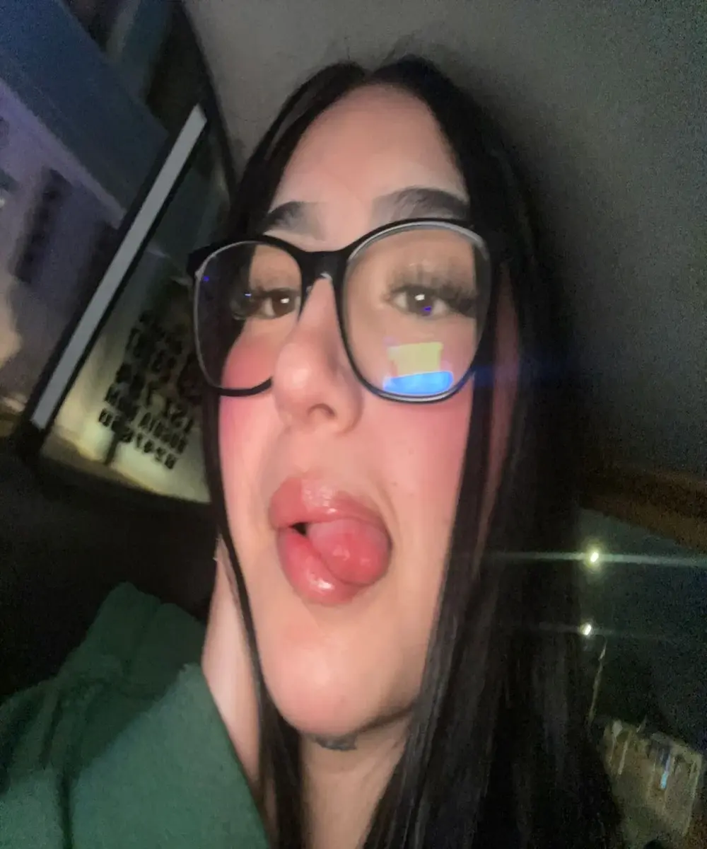 Emily_andrews