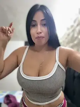 Stripchat Free Porn Cam of areviklusine1