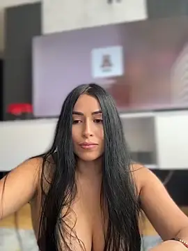 Stripchat Live Sex of areviklusine1