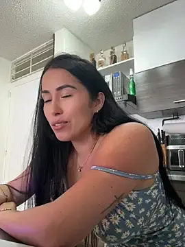 Stripchat Watch Live Sex Cams of areviklusine1
