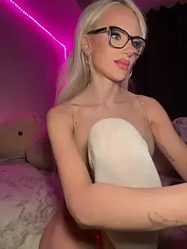 Stripchat Live Sex of katyaaxo