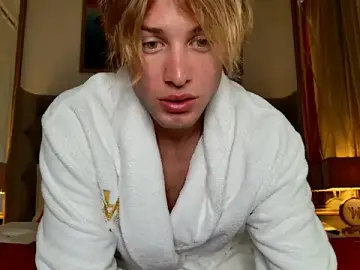 Stripchat Live Sex Cam of sashenkka