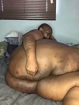 Stripchat Free Live Porn of sotho_ssbbw