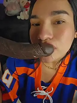 Stripchat Best Webcam of Lolitta_xxx
