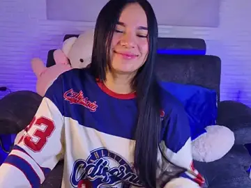 Stripchat Free Porn Cam of Lolitta_xxx