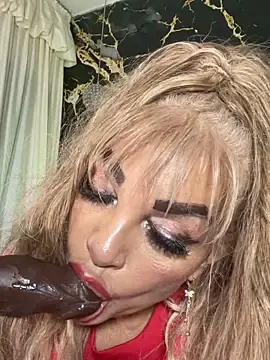 Stripchat Free Porn Cam of scarlett_sexx69