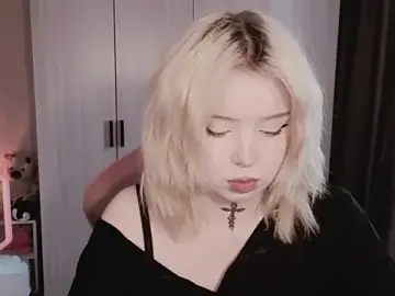 Stripchat Free Live Porn of yumi_charm