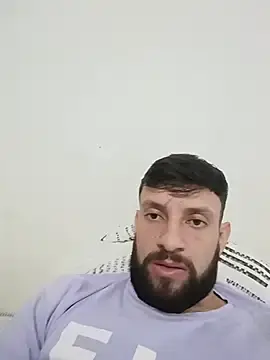 Stripchat Free Live Porn of Robertao20cm