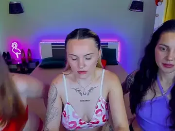 Stripchat Adult Video Chat of MagicEyess
