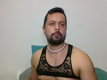 Stripchat Adult Webcams of TRIISTAN_KING10
