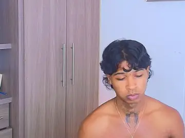 Stripchat Free Live Porn of cassian_gold