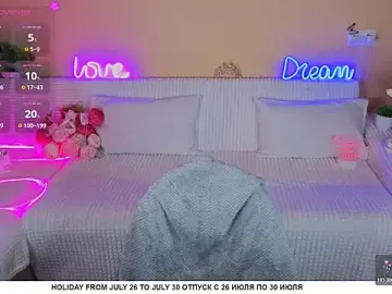 Stripchat Live Sex Cam of Camilla__one__