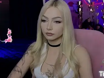 Stripchat Adult Webcam of LinaLirian