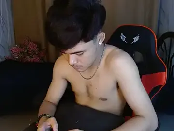 Stripchat Live Sex Cam of yourjeuxx_69